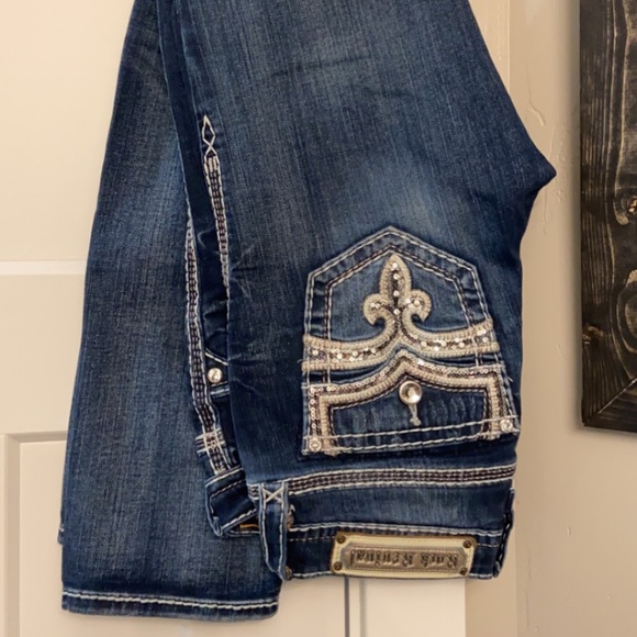 Rock Revival Jeans - Picture 2 of 7